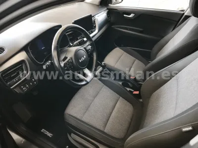 KIA STONIC CONCEPT 1.2 DPI